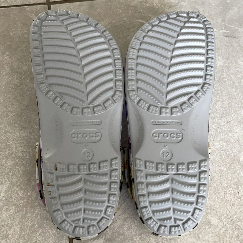 NWT Crocs tie-dye mania clog